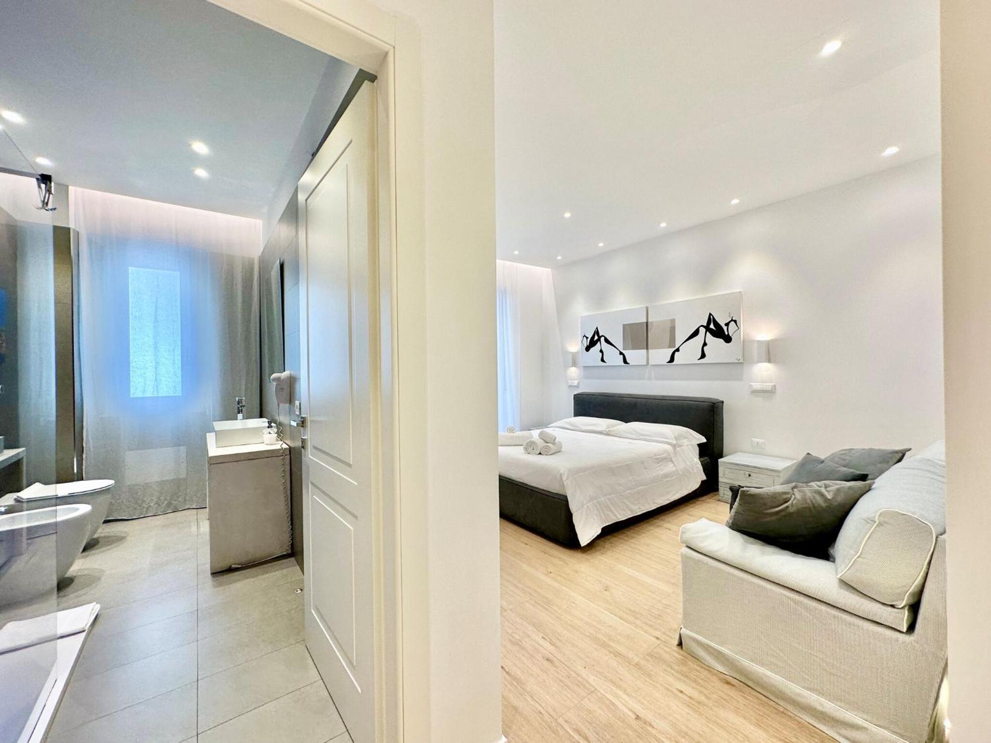 Spacious House In The Heart Of Cagliari With Terrace Villa Exterior photo